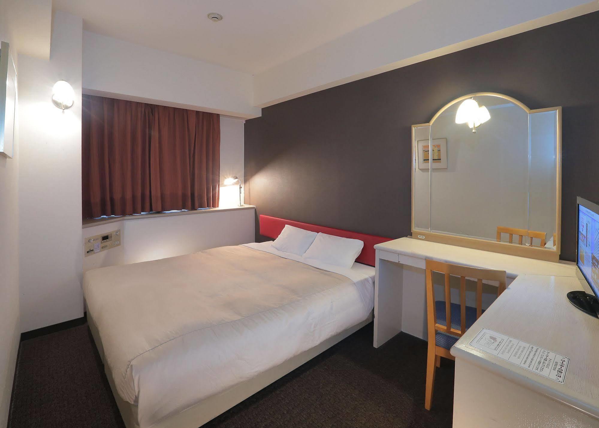 Yokohama Isezakicho Washington Hotel Zewnętrze zdjęcie