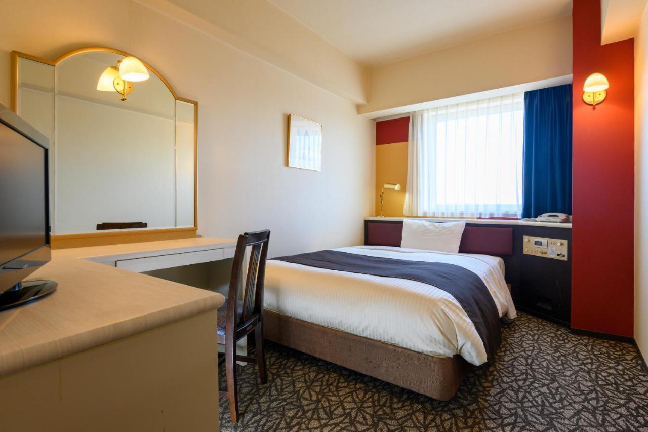 Yokohama Isezakicho Washington Hotel Zewnętrze zdjęcie